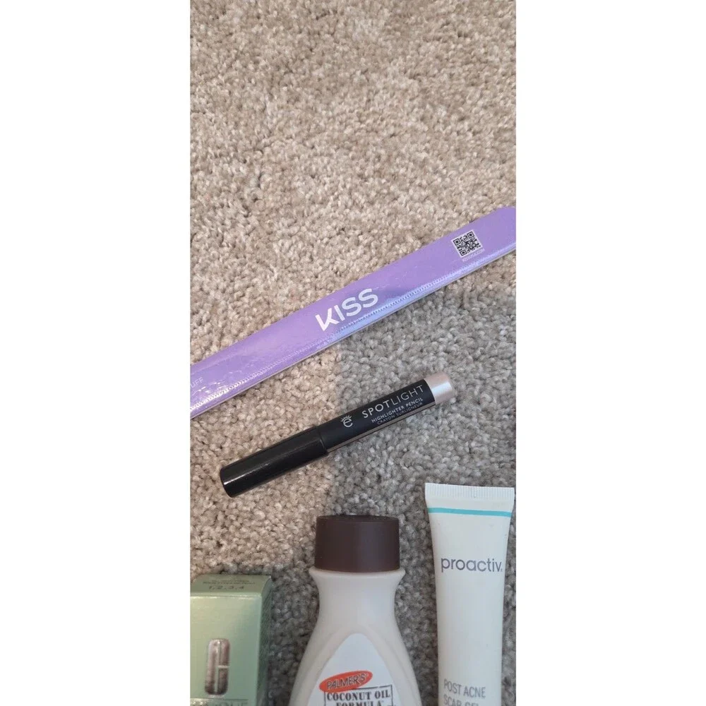 Skincare samples bundle